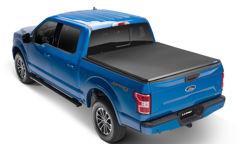 LUND 22-23 Nissan Frontier 5ft. Bed - Genesis Tri-Fold Tonneau Cover - Black