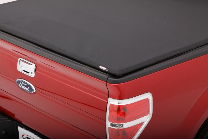 LUND 99-17 Ford F-250 Super Duty (6.5ft. Bed) Genesis Elite Tri-Fold Tonneau Cover - Black