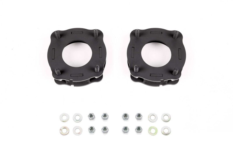 FABTECH 2022 Toyota Tundra 1.5in Leveling Kit - Front Spacers and Hardware